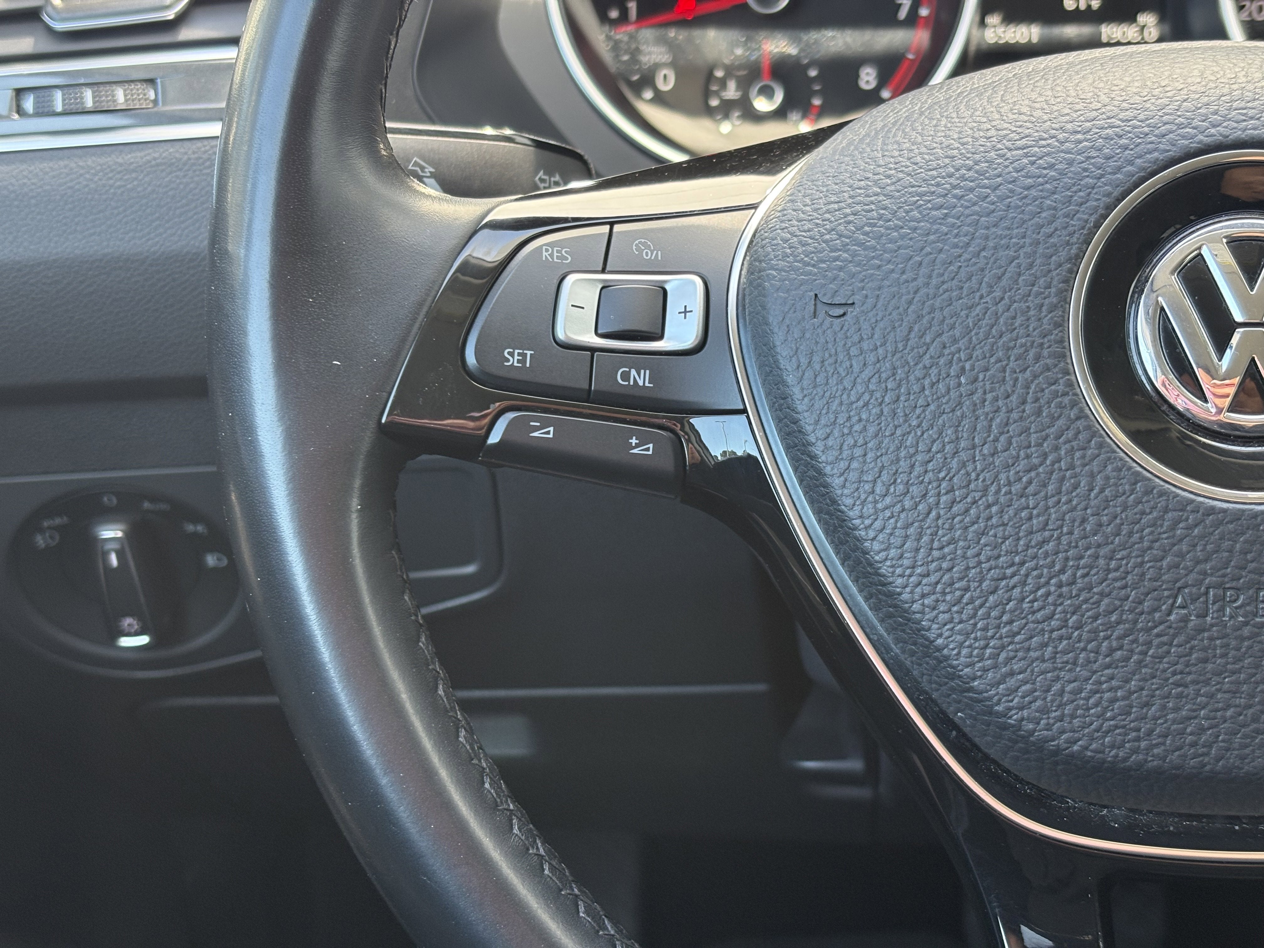 2018 Volkswagen Tiguan SEL