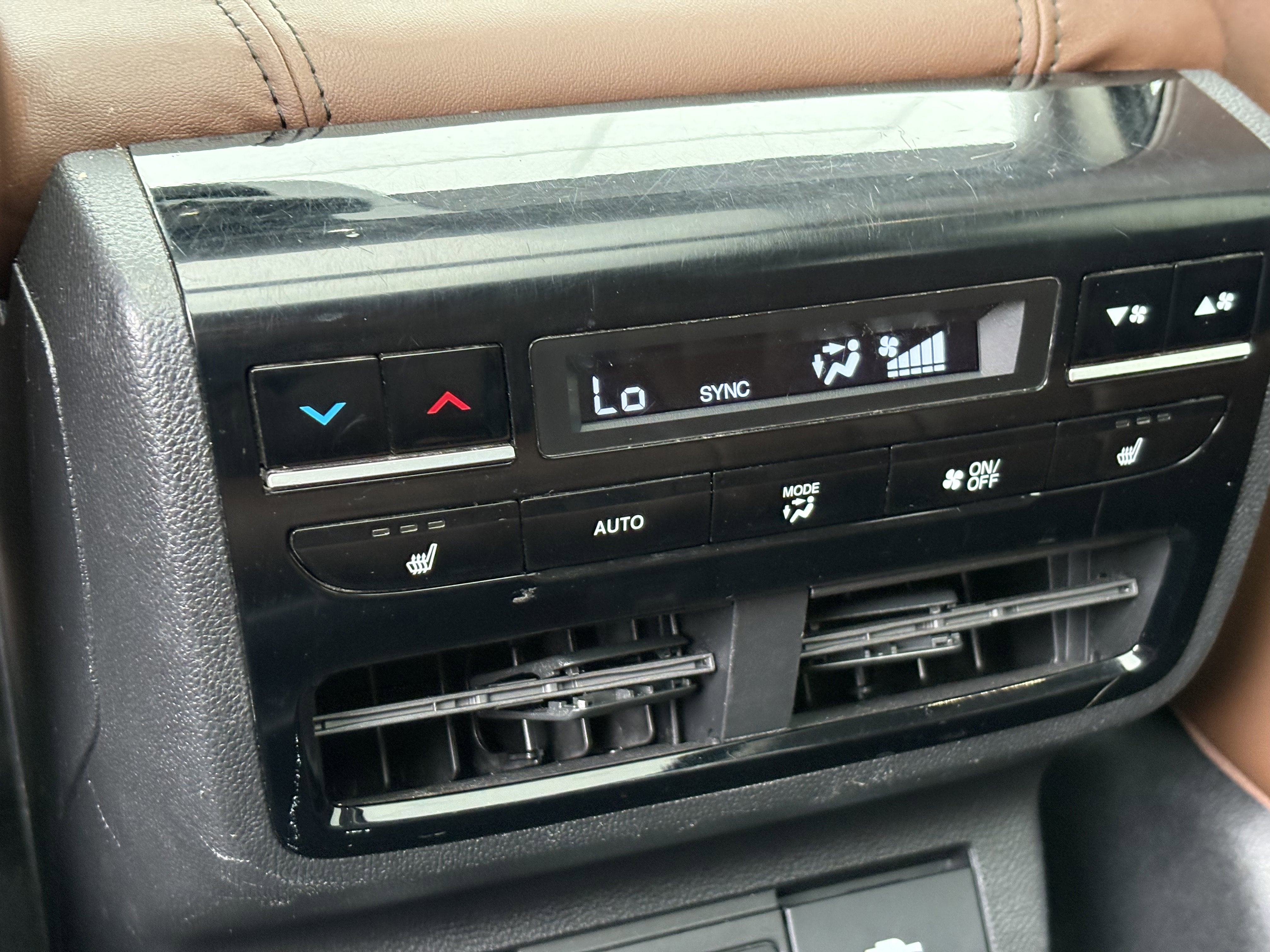 2022 Acura MDX w/Advance Package