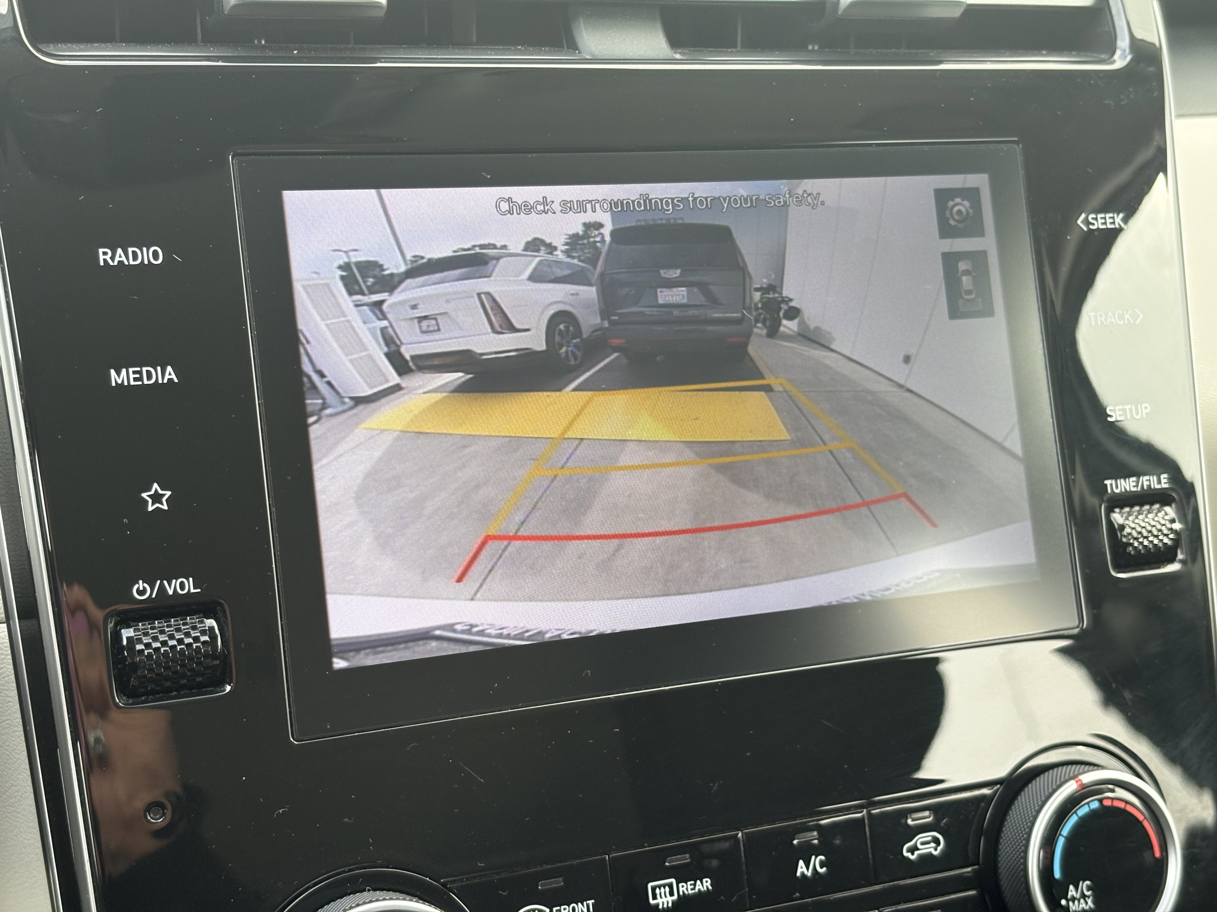 2022 Hyundai Tucson SE