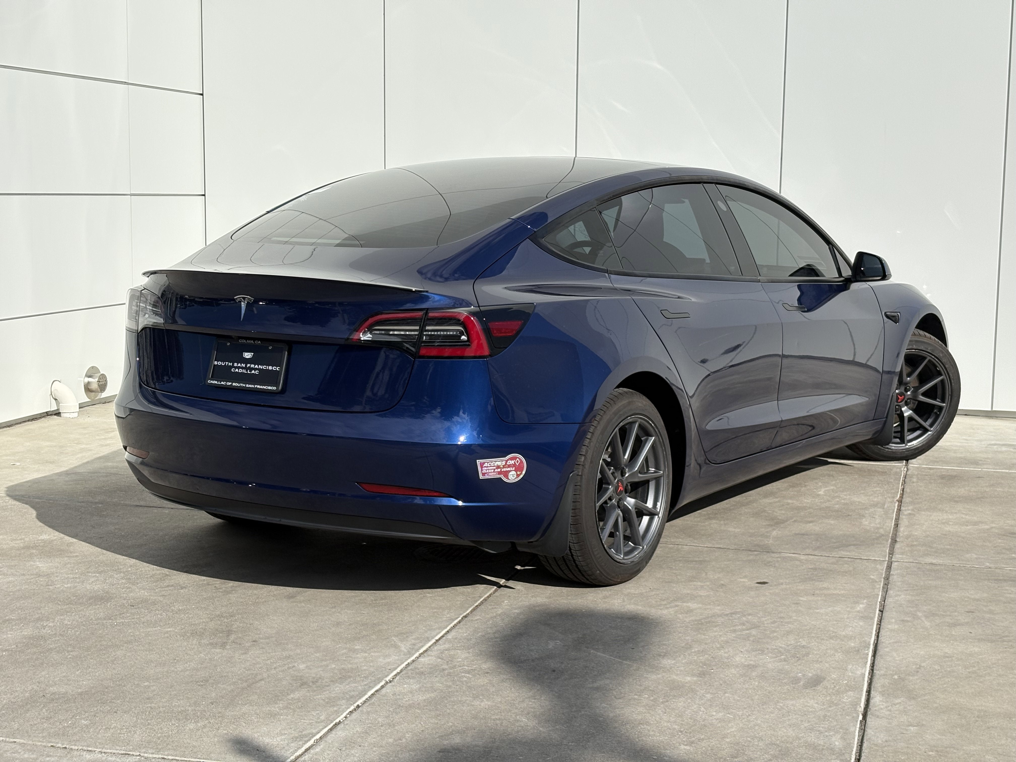 2023 Tesla Model 3 RWD