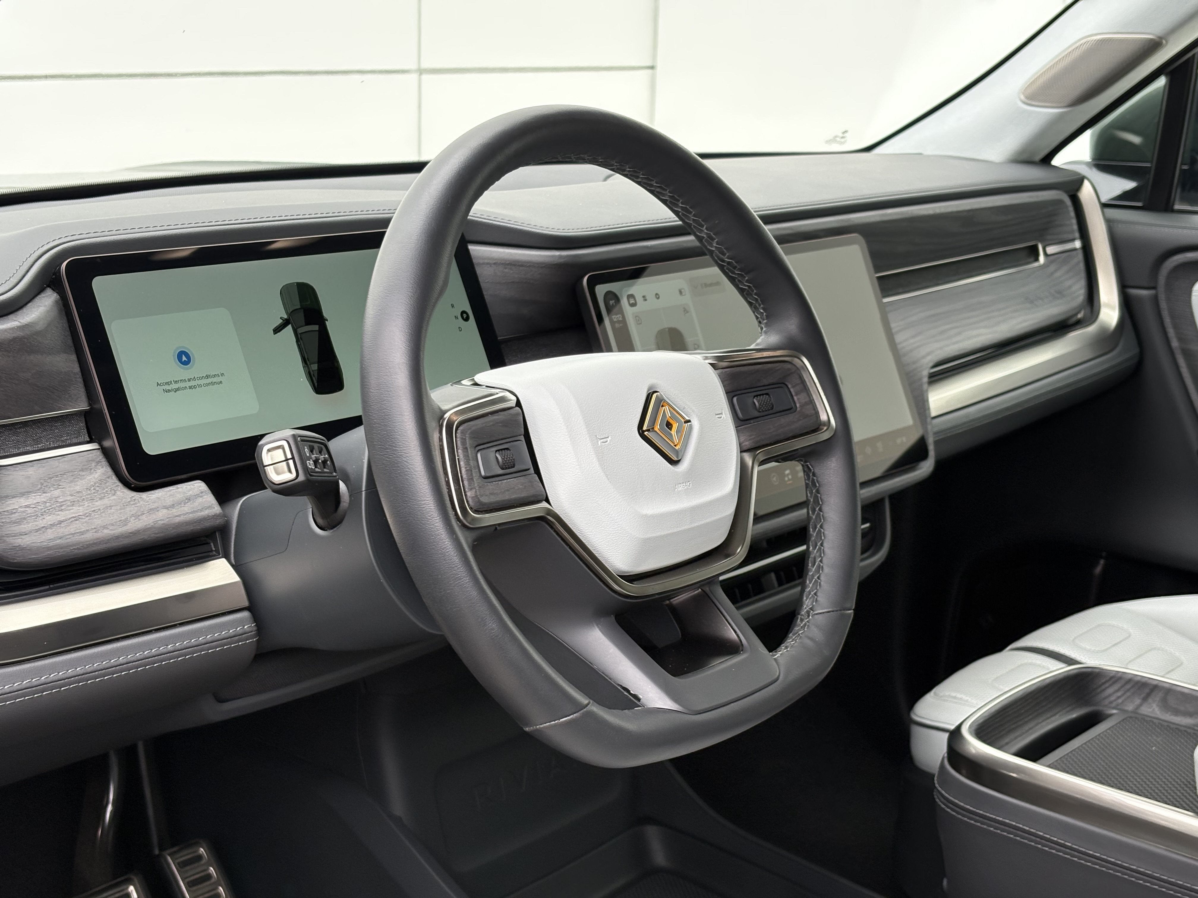 2023 RIVIAN R1S Launch Edition