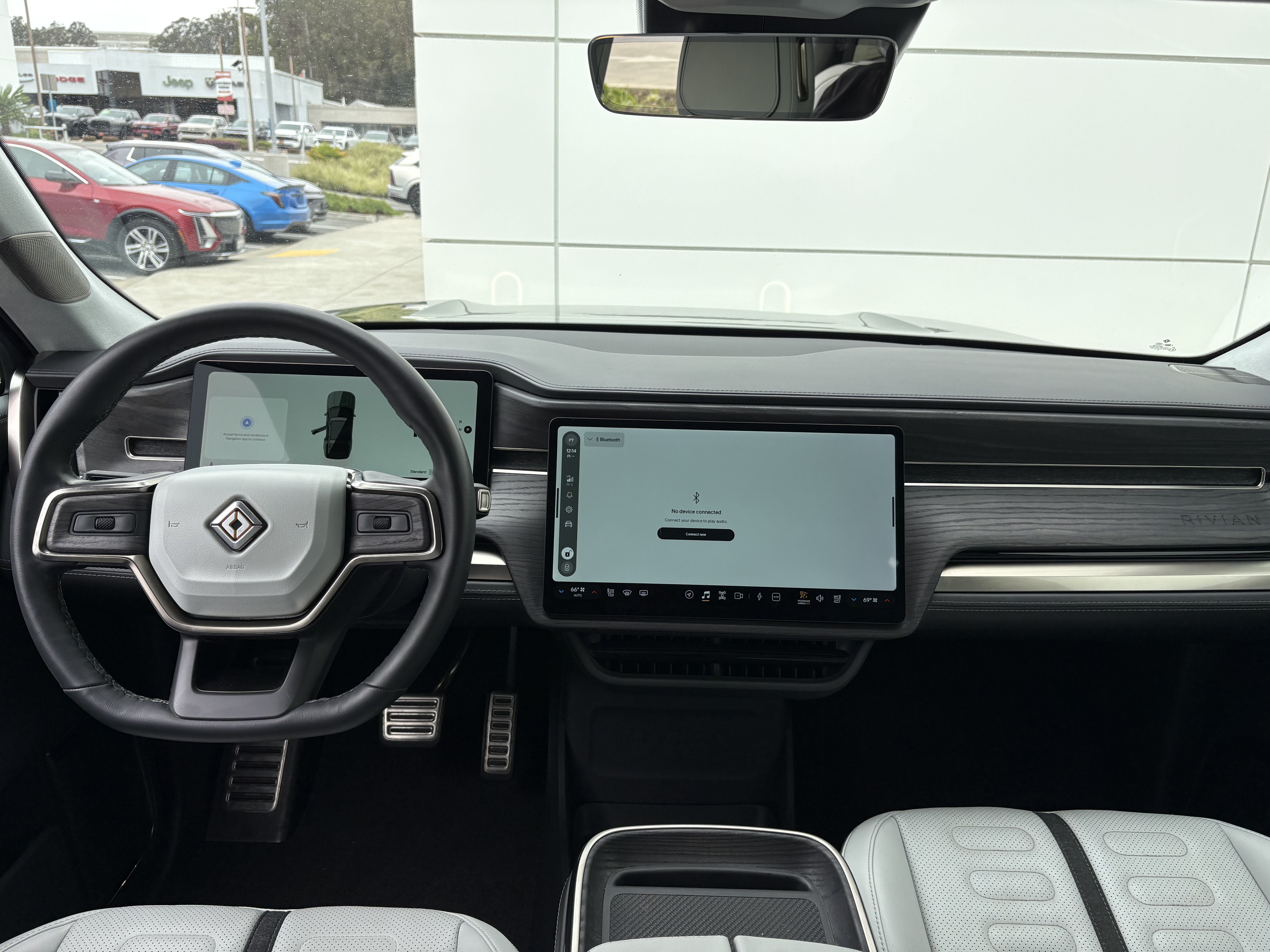 2023 RIVIAN R1S Launch Edition