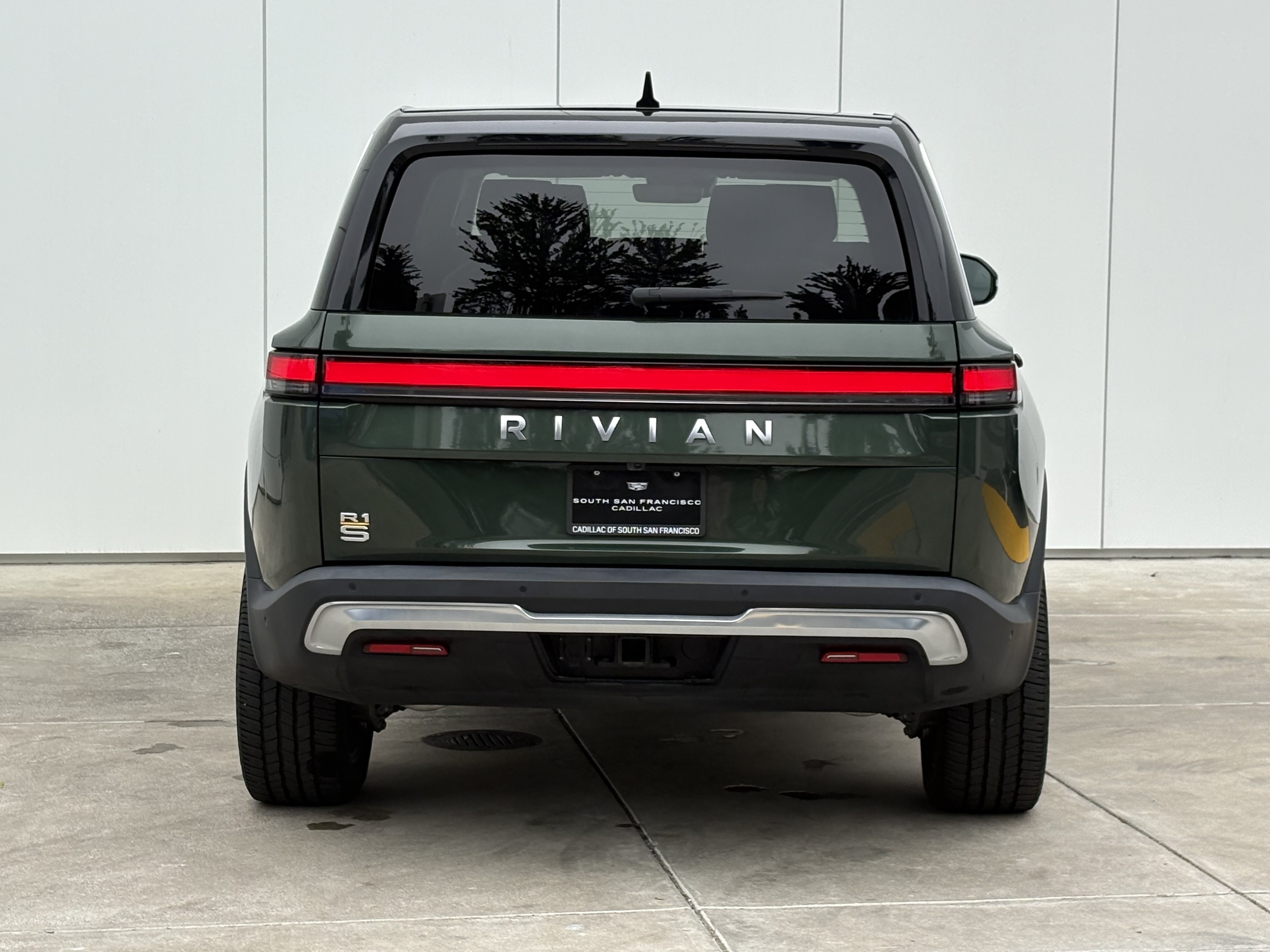 2023 RIVIAN R1S Launch Edition