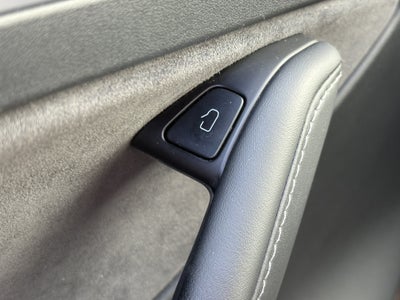 2024 Tesla Model Y RWD *Ltd Avail*
