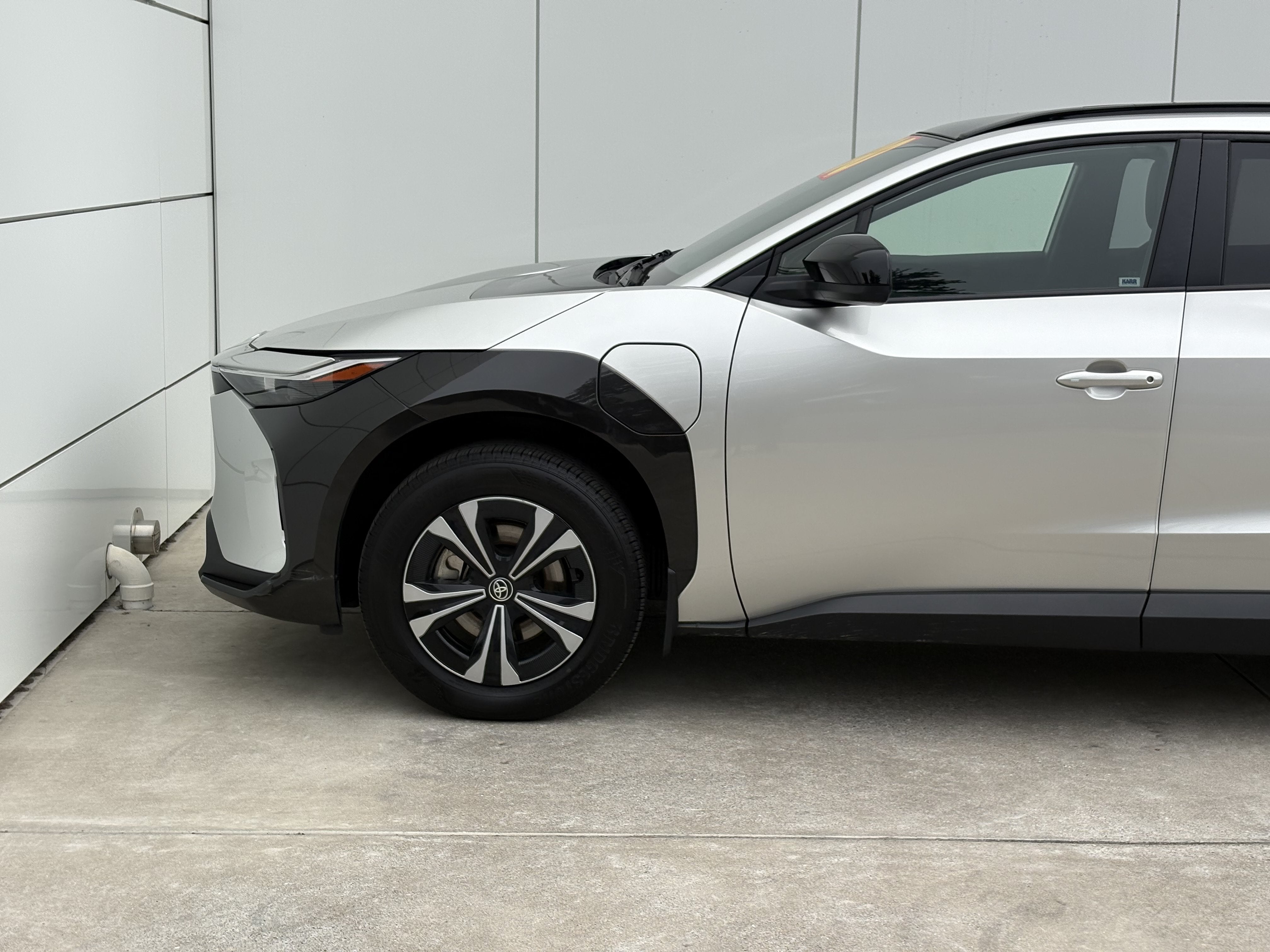 2025 Toyota bZ4X XLE