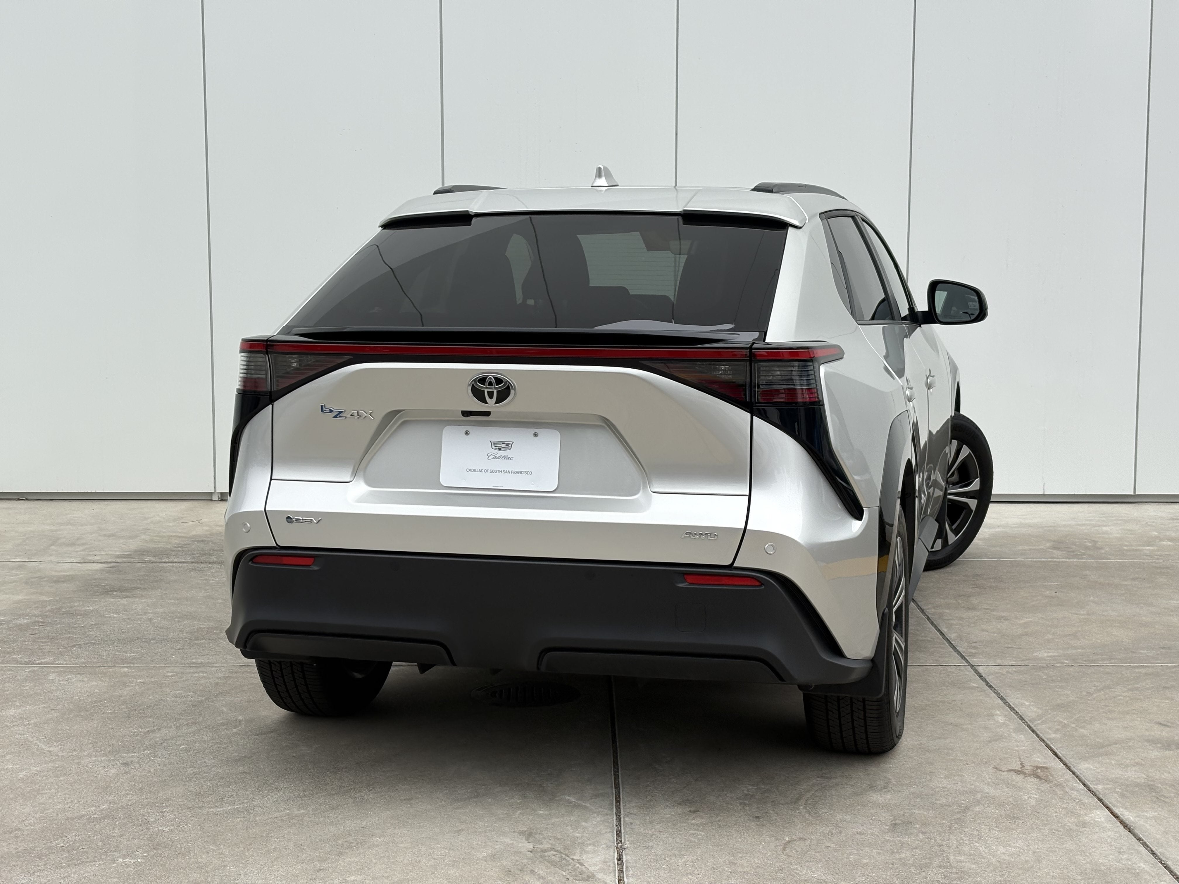 2025 Toyota bZ4X XLE