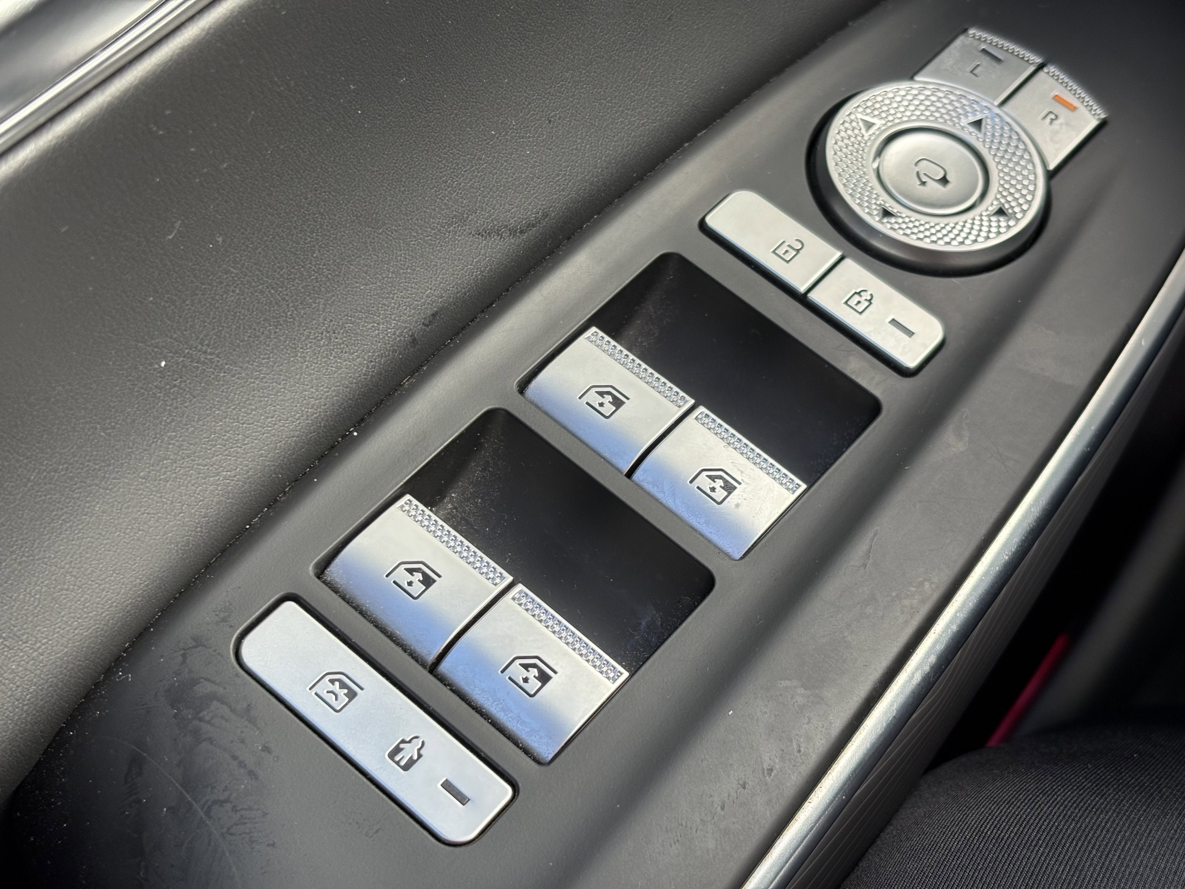 2022 Genesis GV70 2.5T