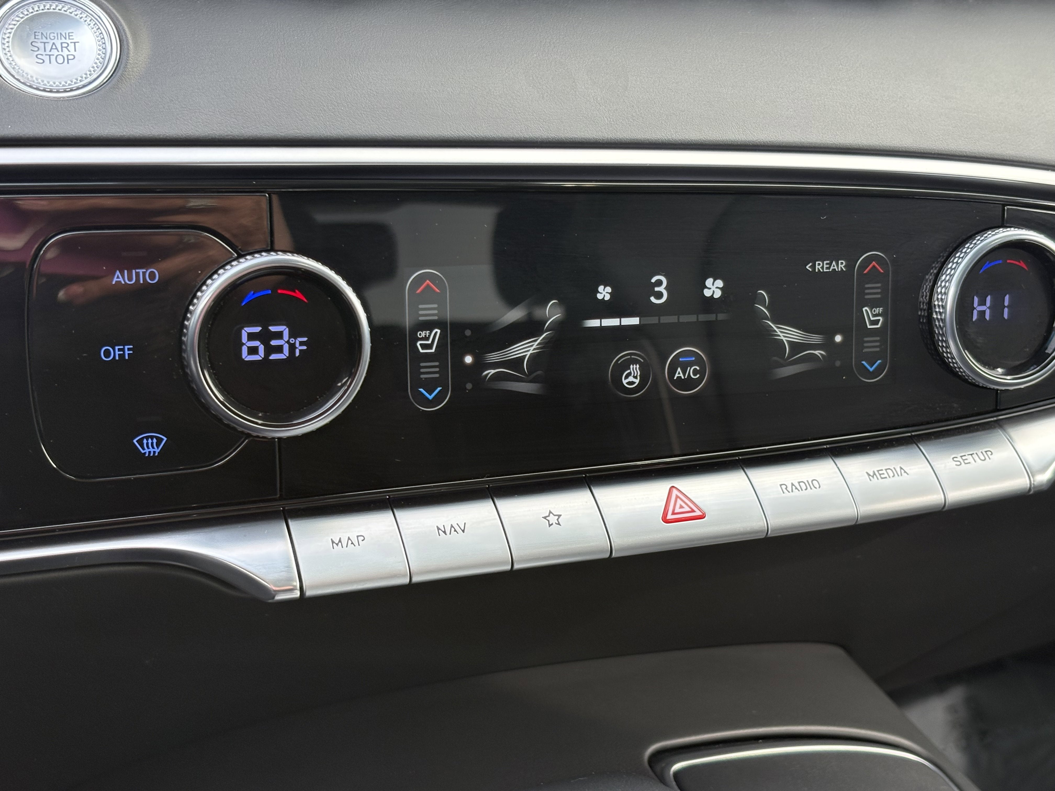 2023 Genesis GV70 2.5T