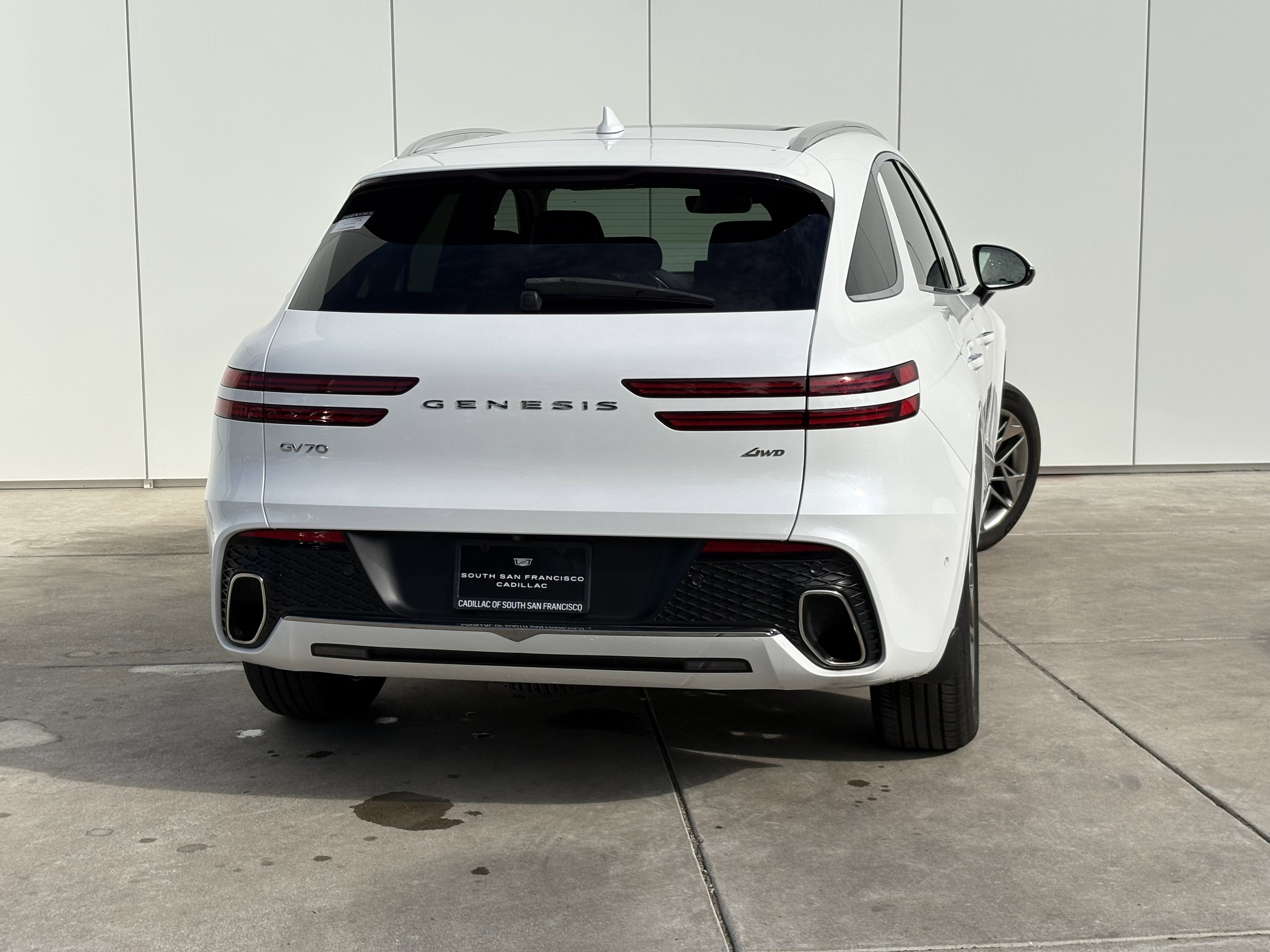 2023 Genesis GV70 2.5T