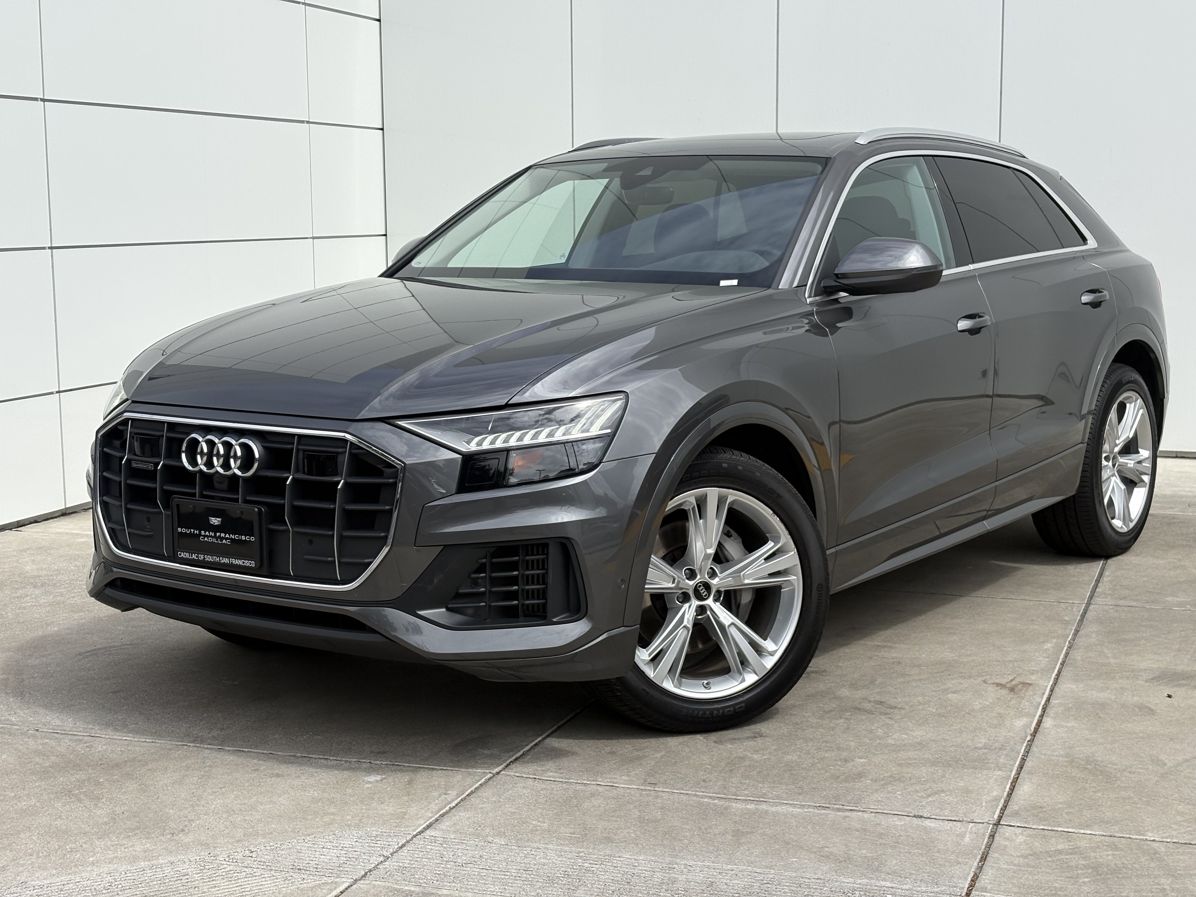 2023 Audi Q8 Premium