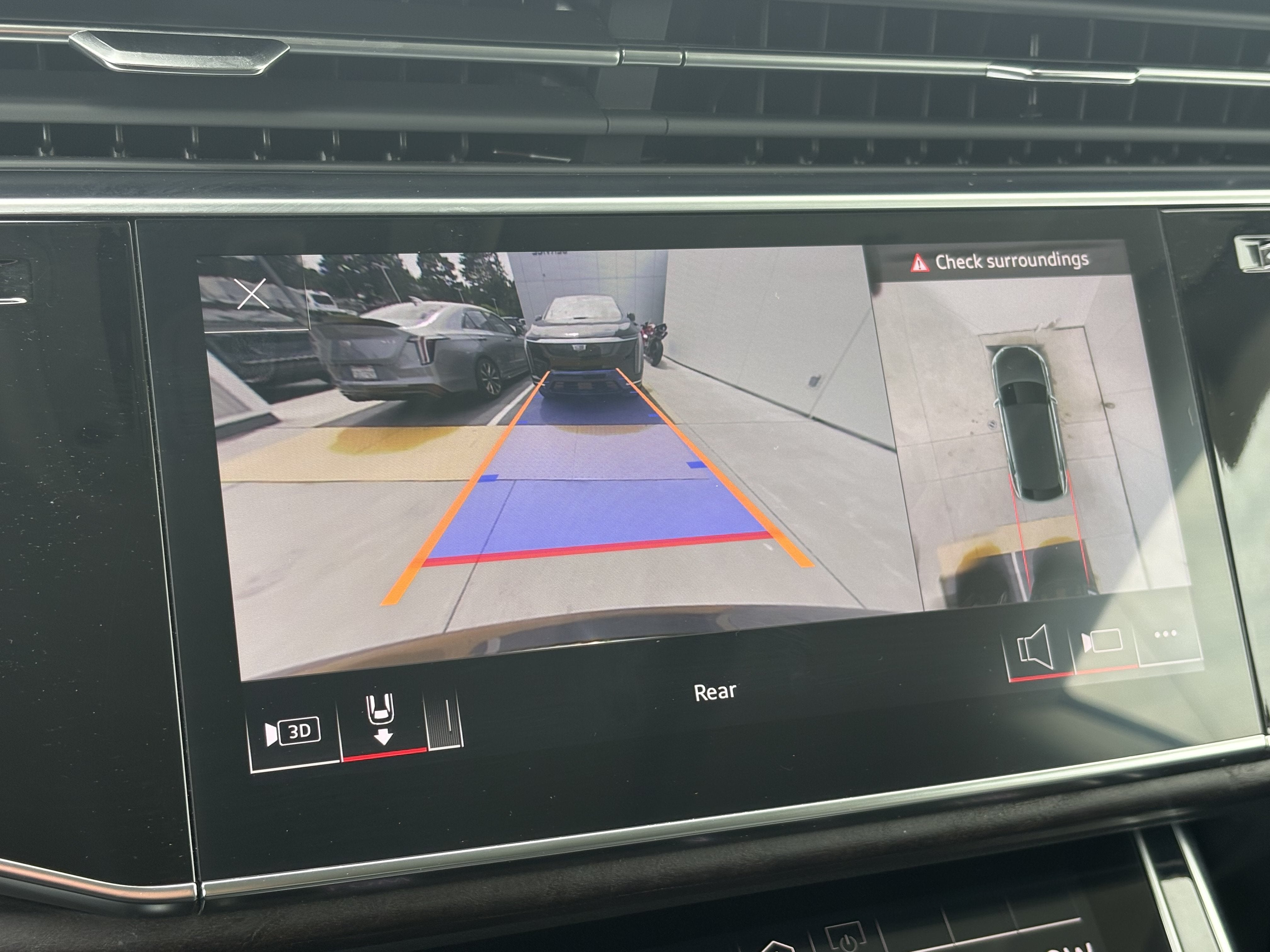 2023 Audi Q8 Premium