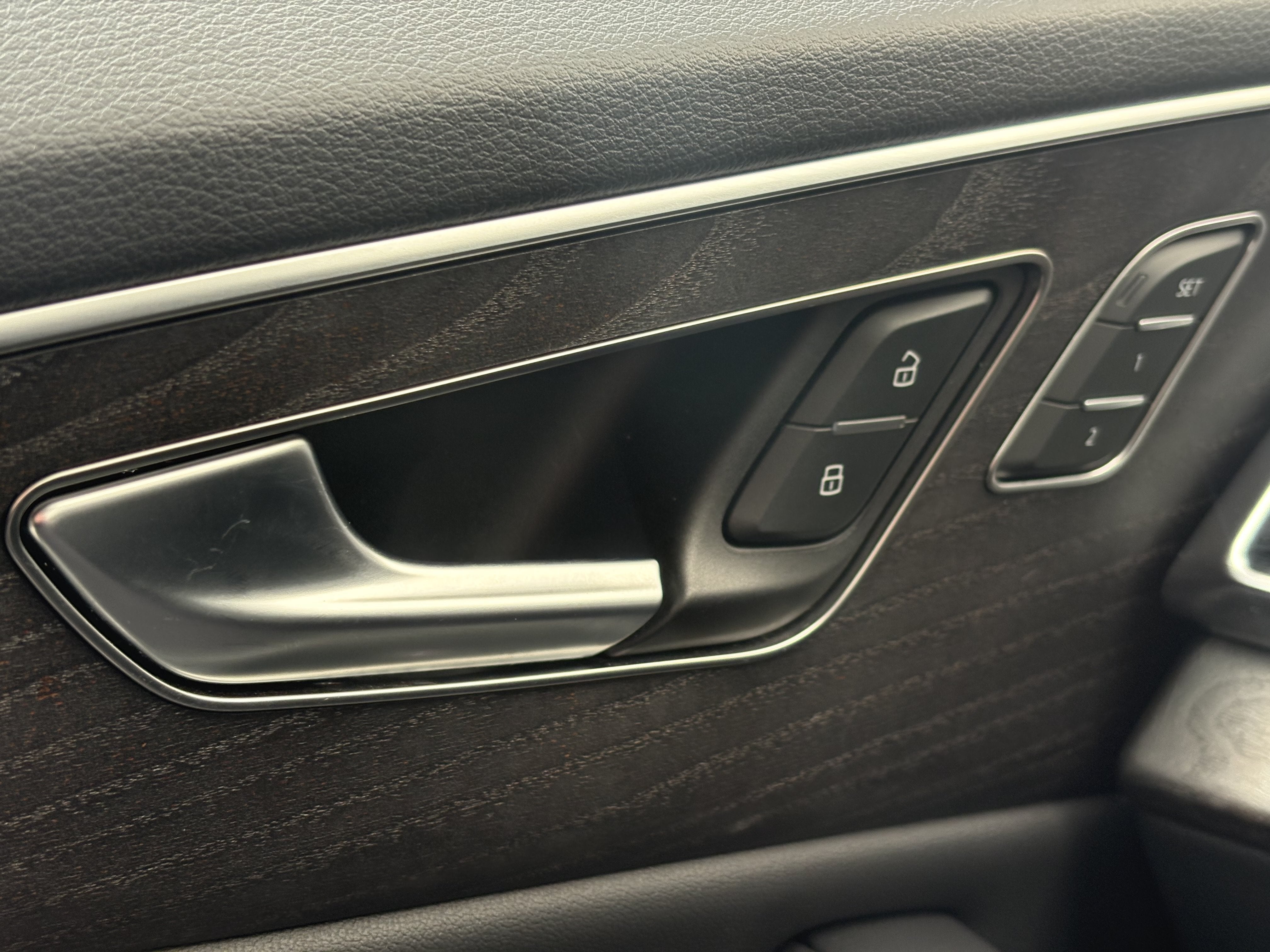 2023 Audi Q8 Premium