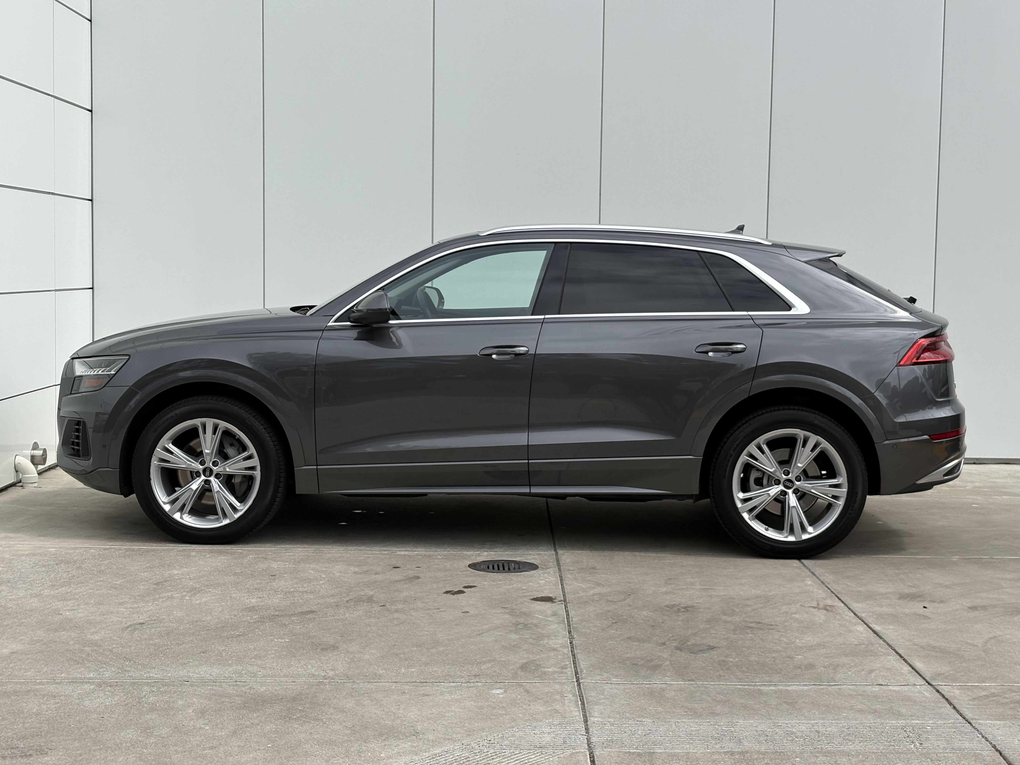 2023 Audi Q8 Premium