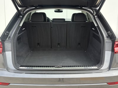 2023 Audi Q8 Premium