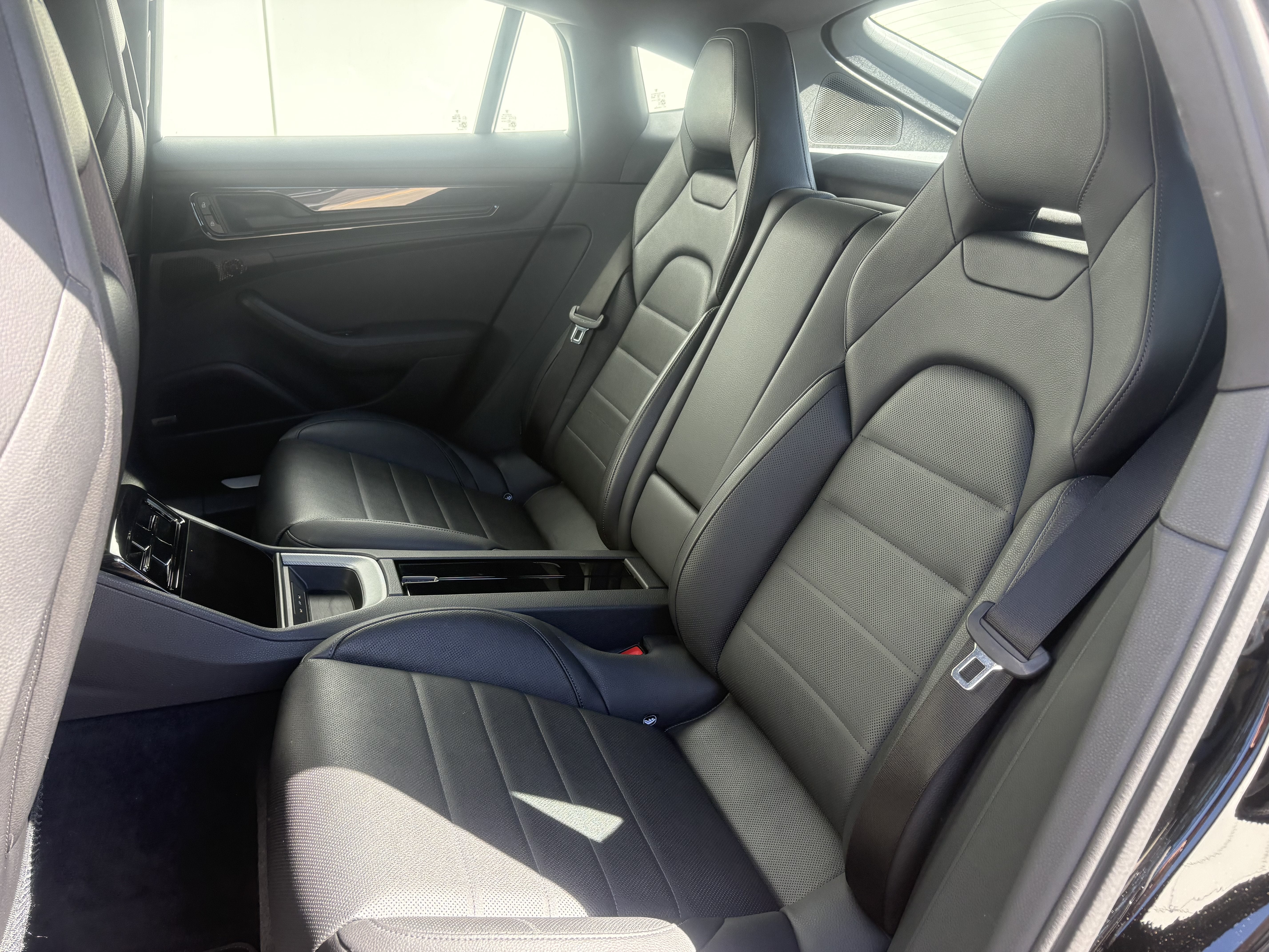 2025 Porsche Panamera RWD