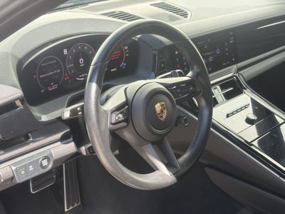 2025 Porsche Panamera RWD