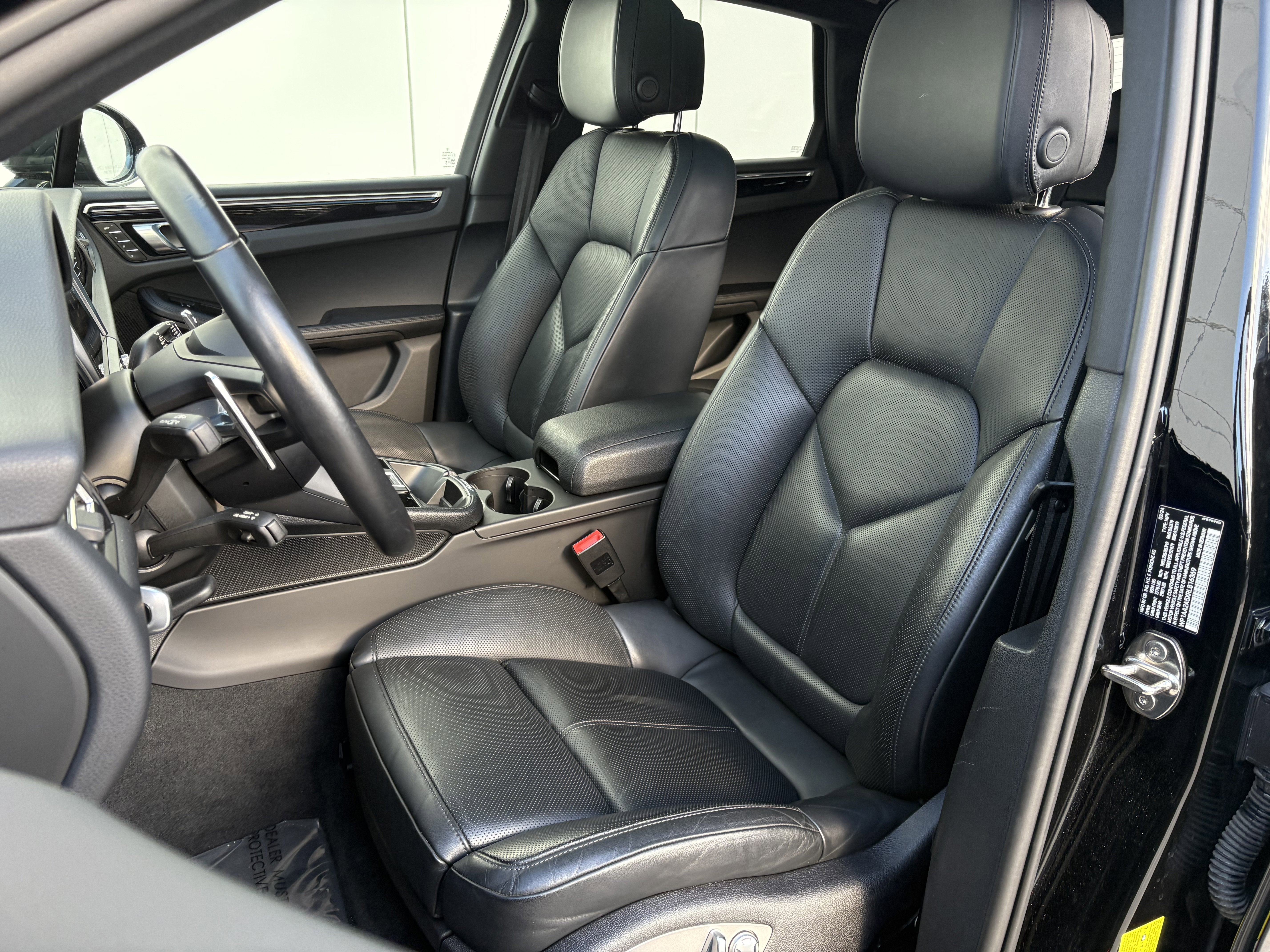 2024 Porsche Macan AWD