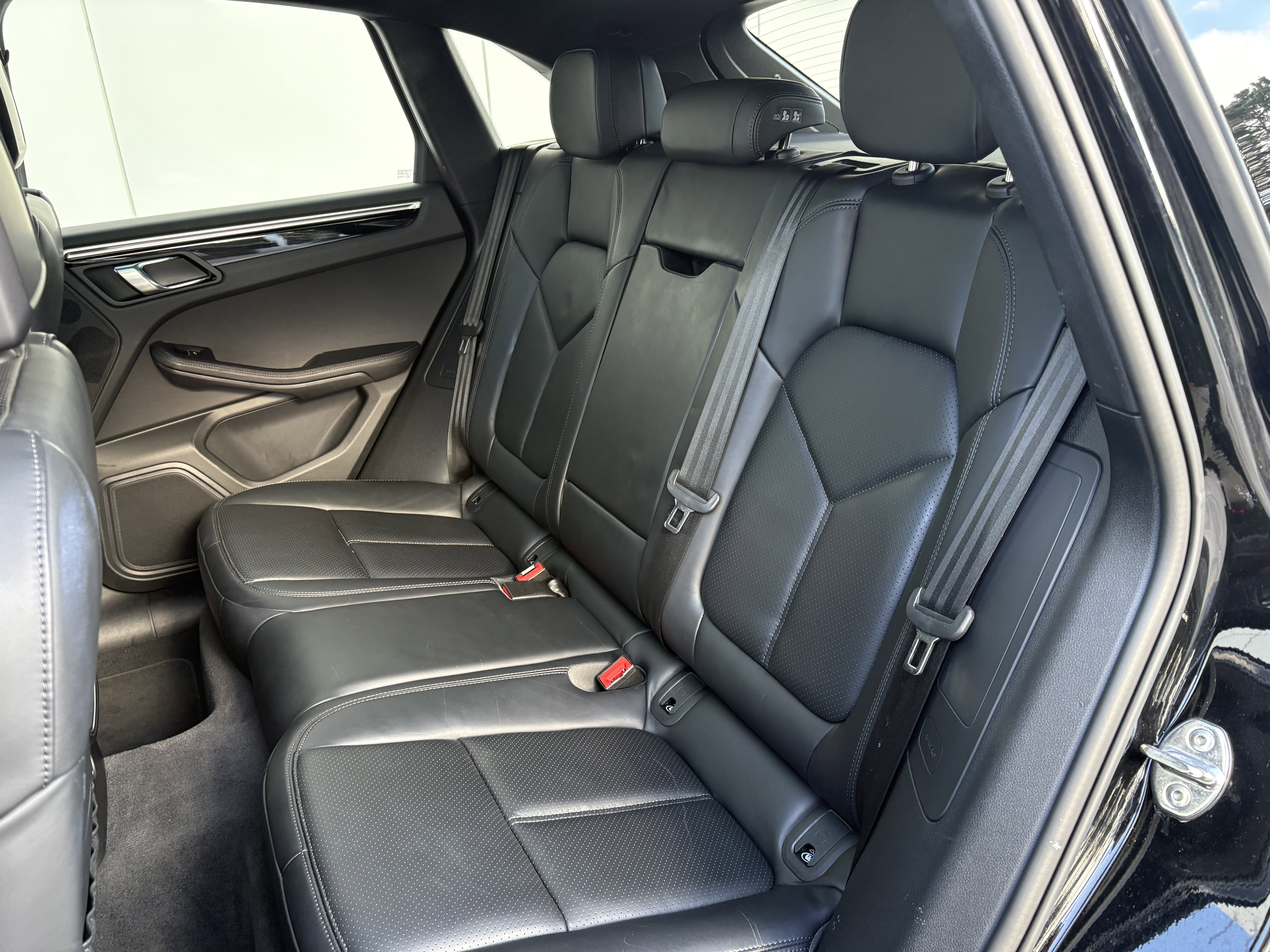 2024 Porsche Macan AWD