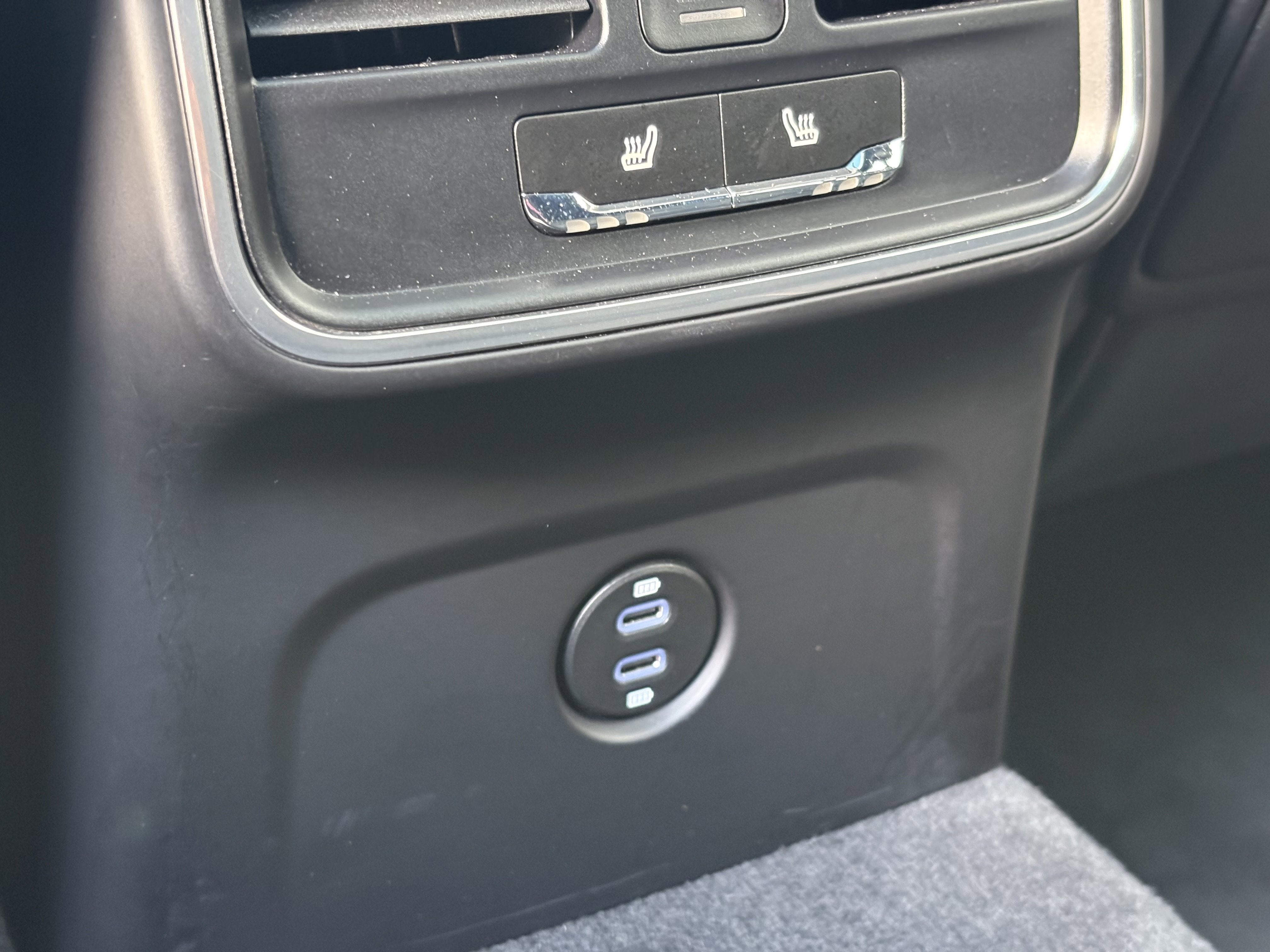 2024 Porsche Macan AWD