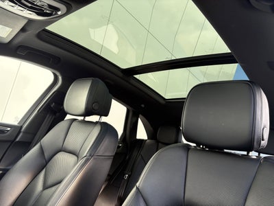 2024 Porsche Macan AWD