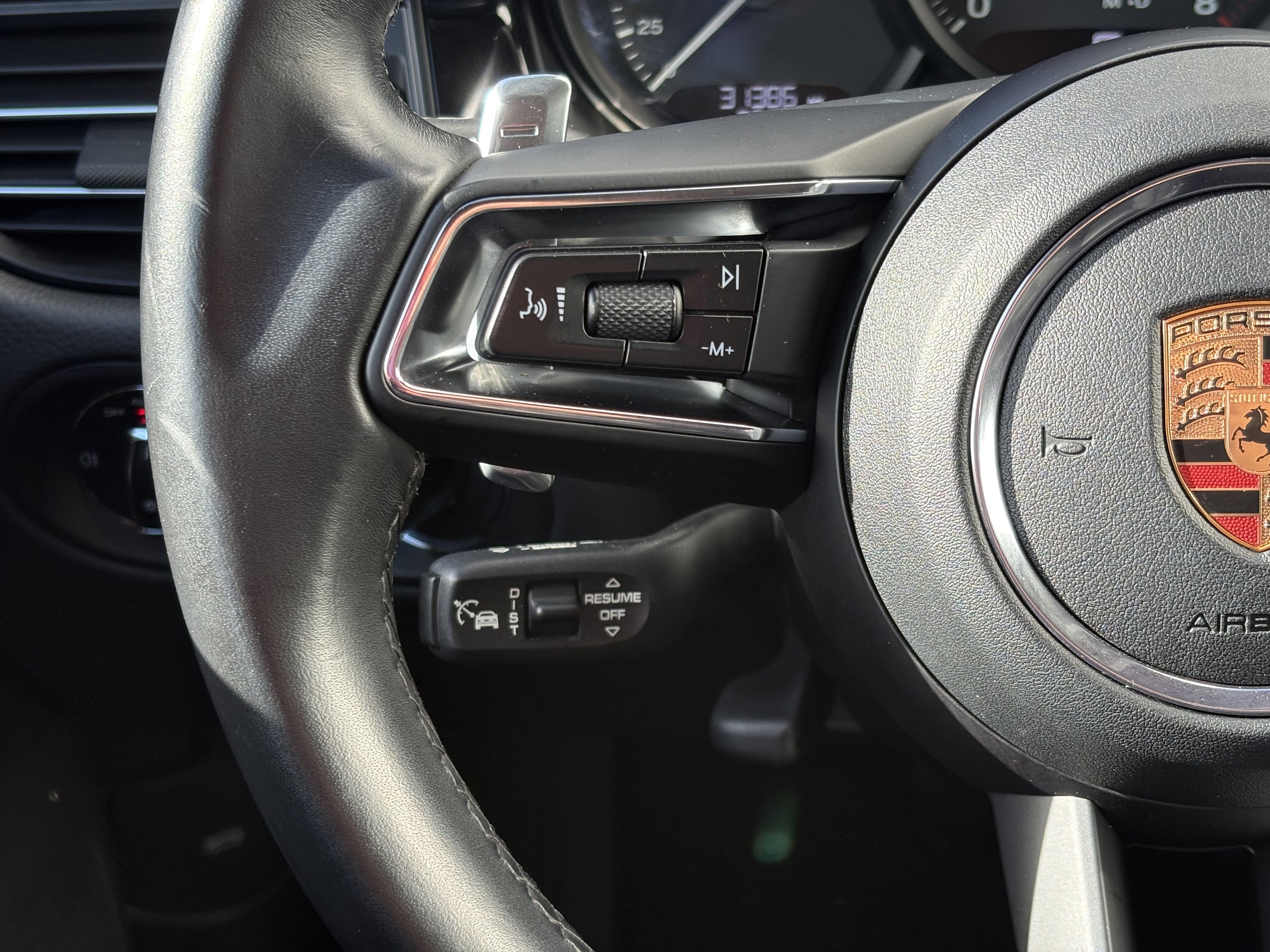 2024 Porsche Macan AWD