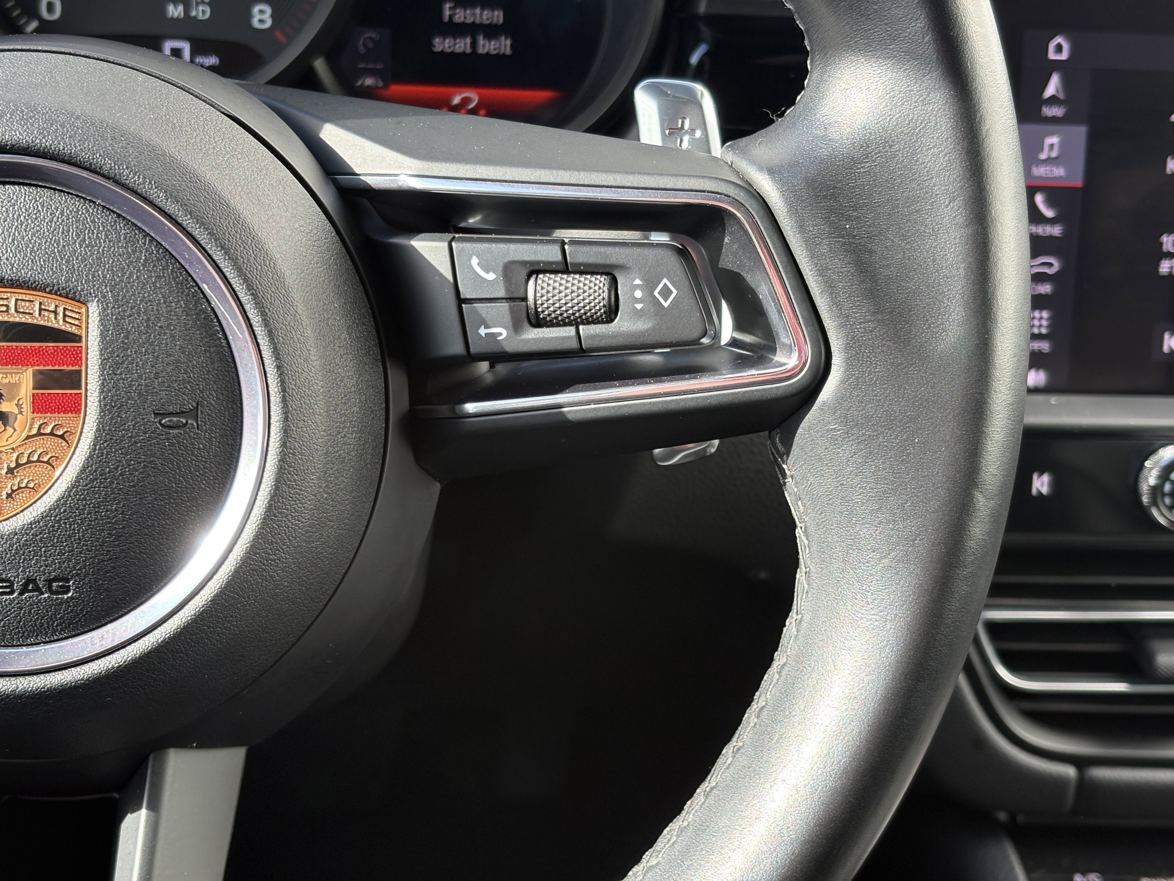 2024 Porsche Macan AWD