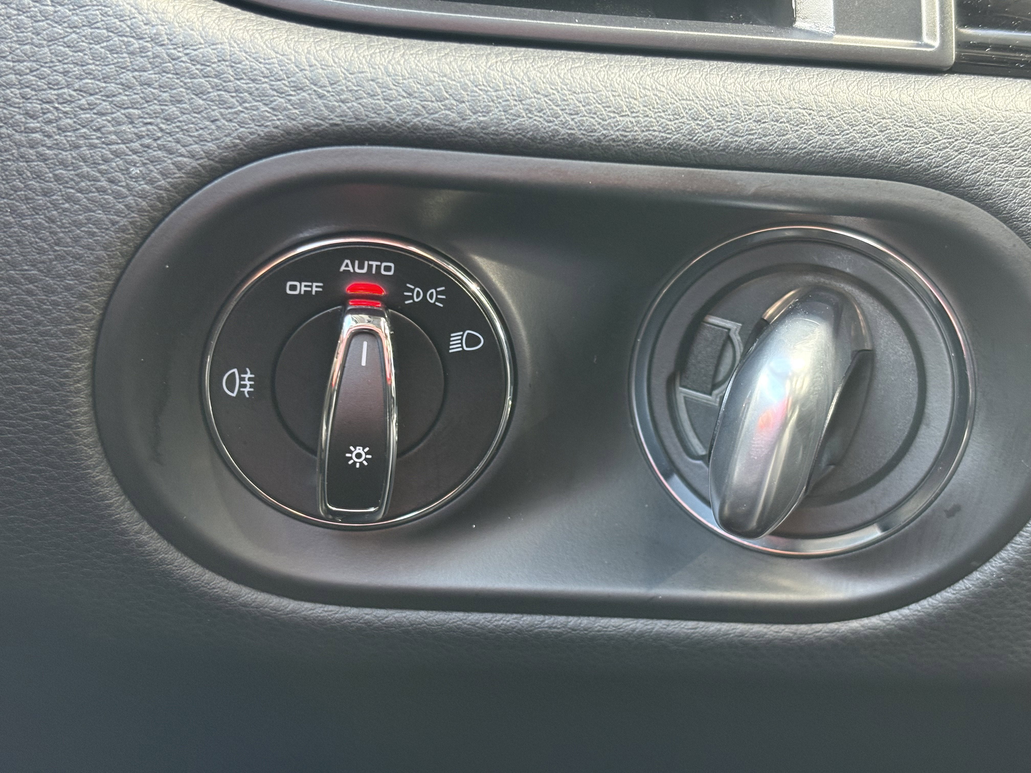 2024 Porsche Macan AWD