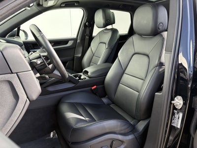 2024 Porsche Cayenne AWD