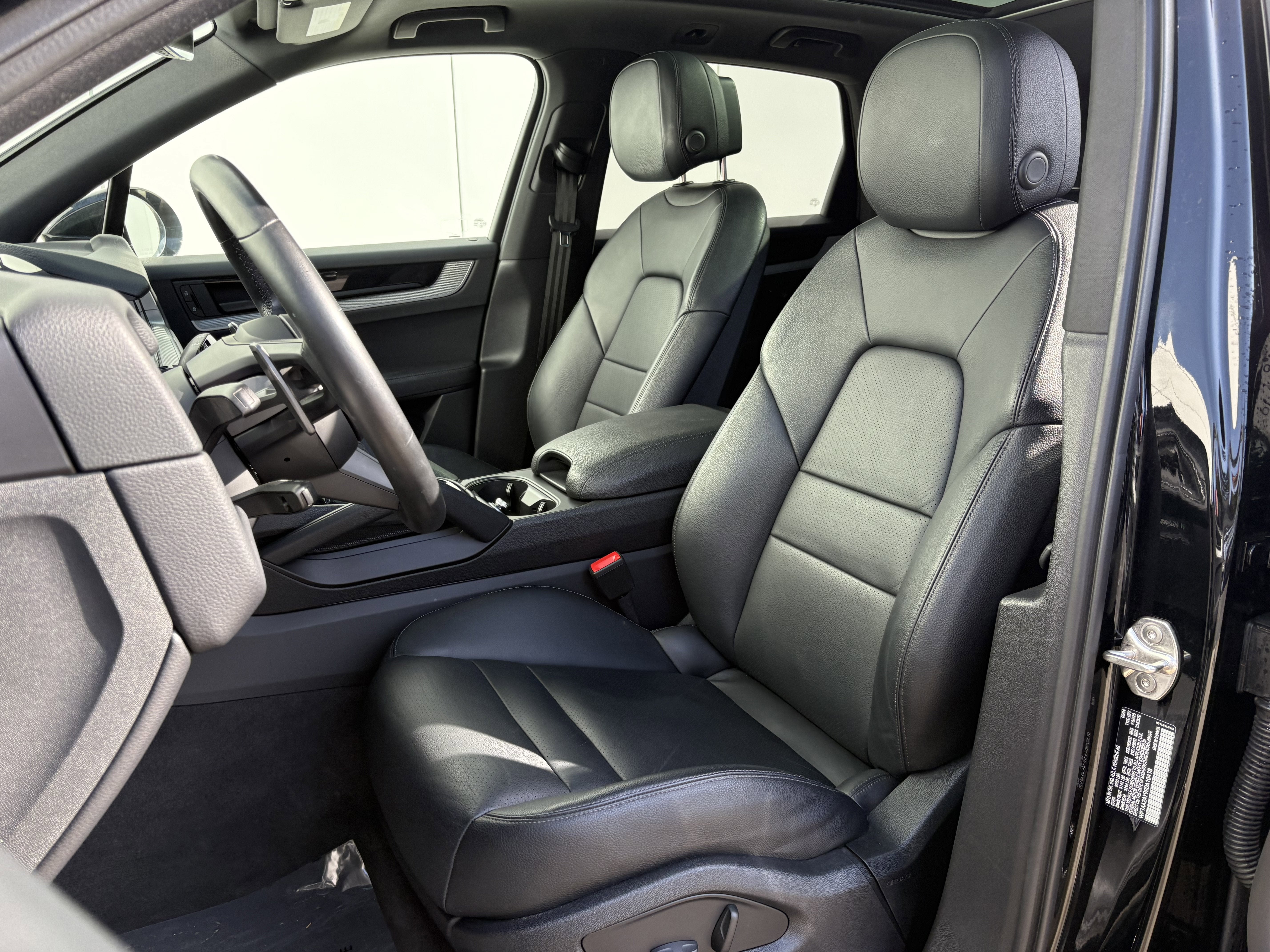 2024 Porsche Cayenne AWD