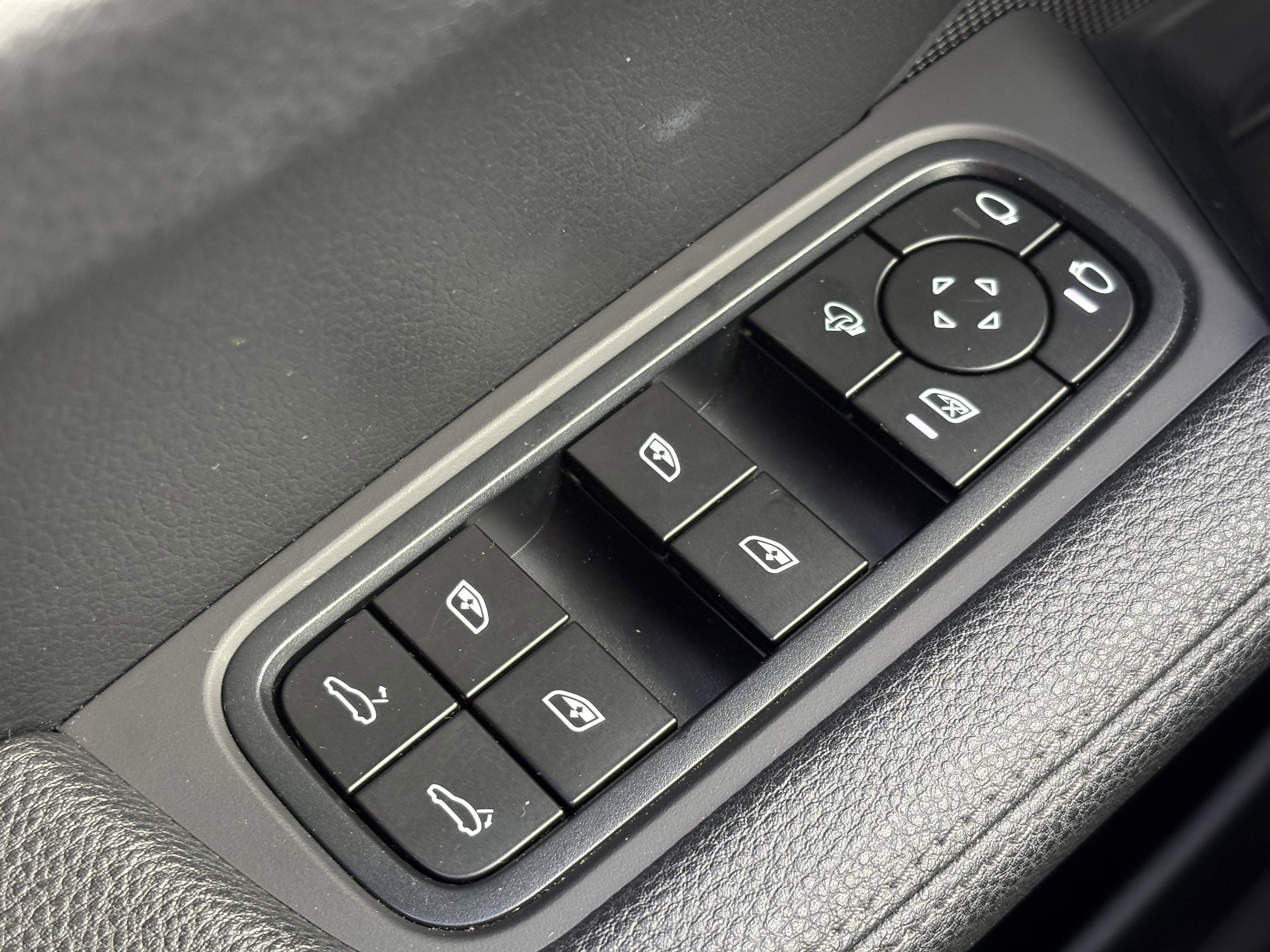 2024 Porsche Cayenne AWD