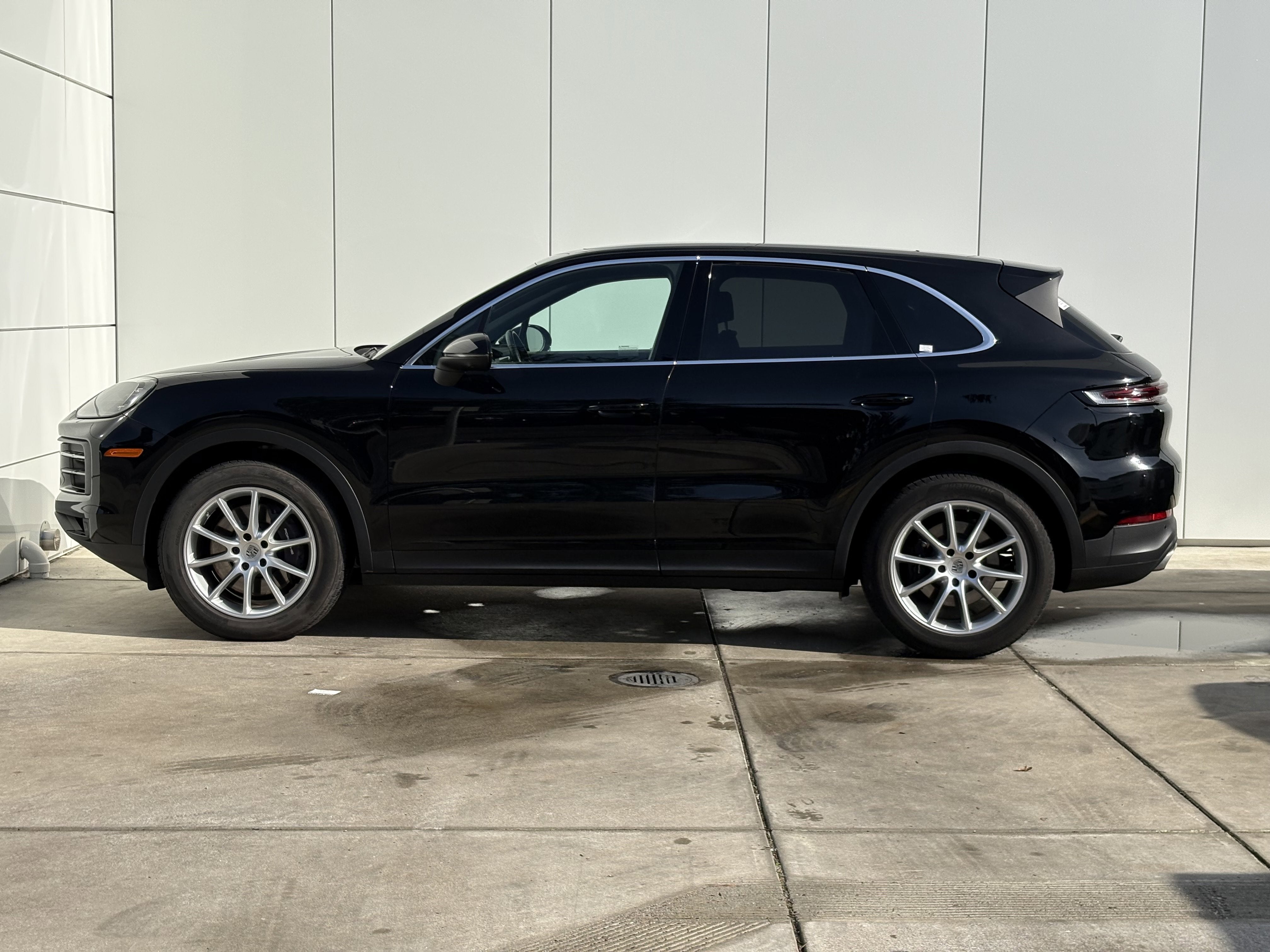 2024 Porsche Cayenne AWD